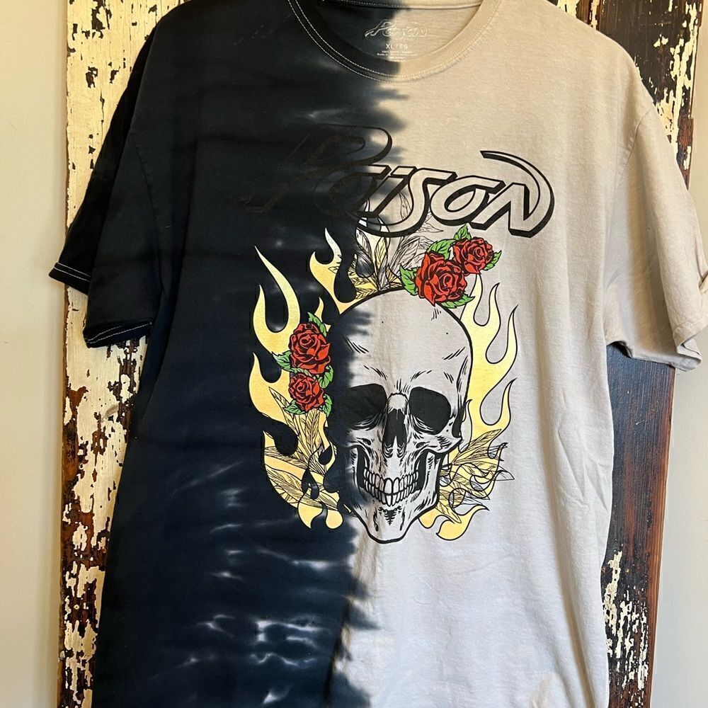Men’s Poison Tye Die|two toned distressed size. XL T-shirt.